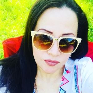 Meet your Posher, Janneht